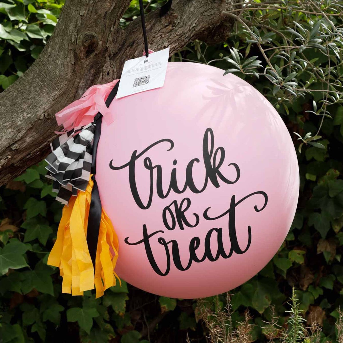 Piñata Boom! Halloween + conjuro + disfraz