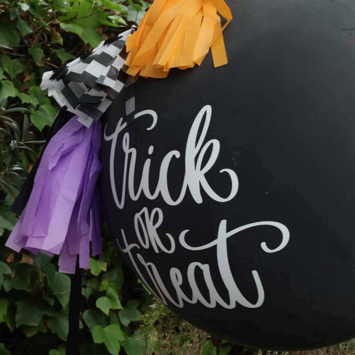 Piñata Boom! Halloween + conjuro + disfraz