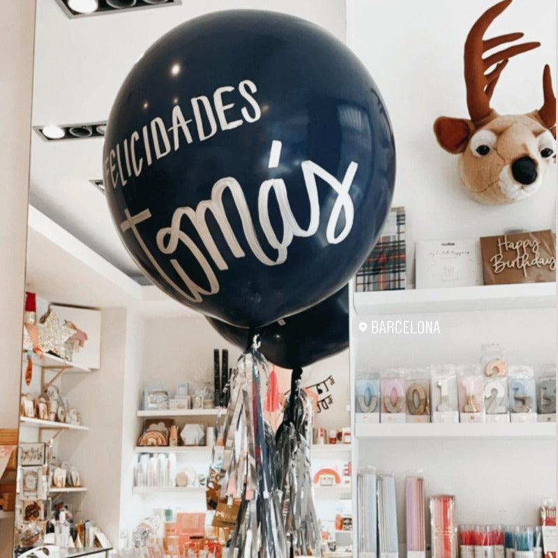 Globo L hinchado azul tassel y Lettering plata <br> (sólo Barcelona)</br>