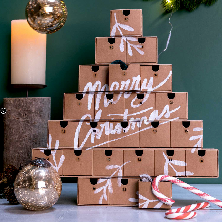 Árbol cajitas adviento Kraft