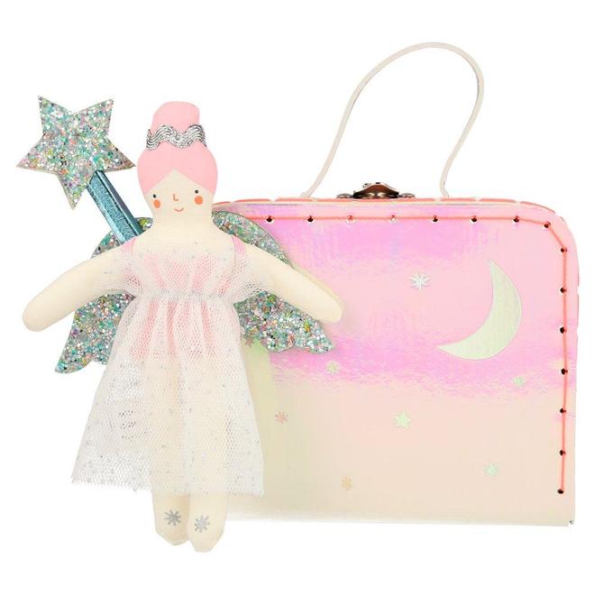 Mini muñeca con maleta EVIE