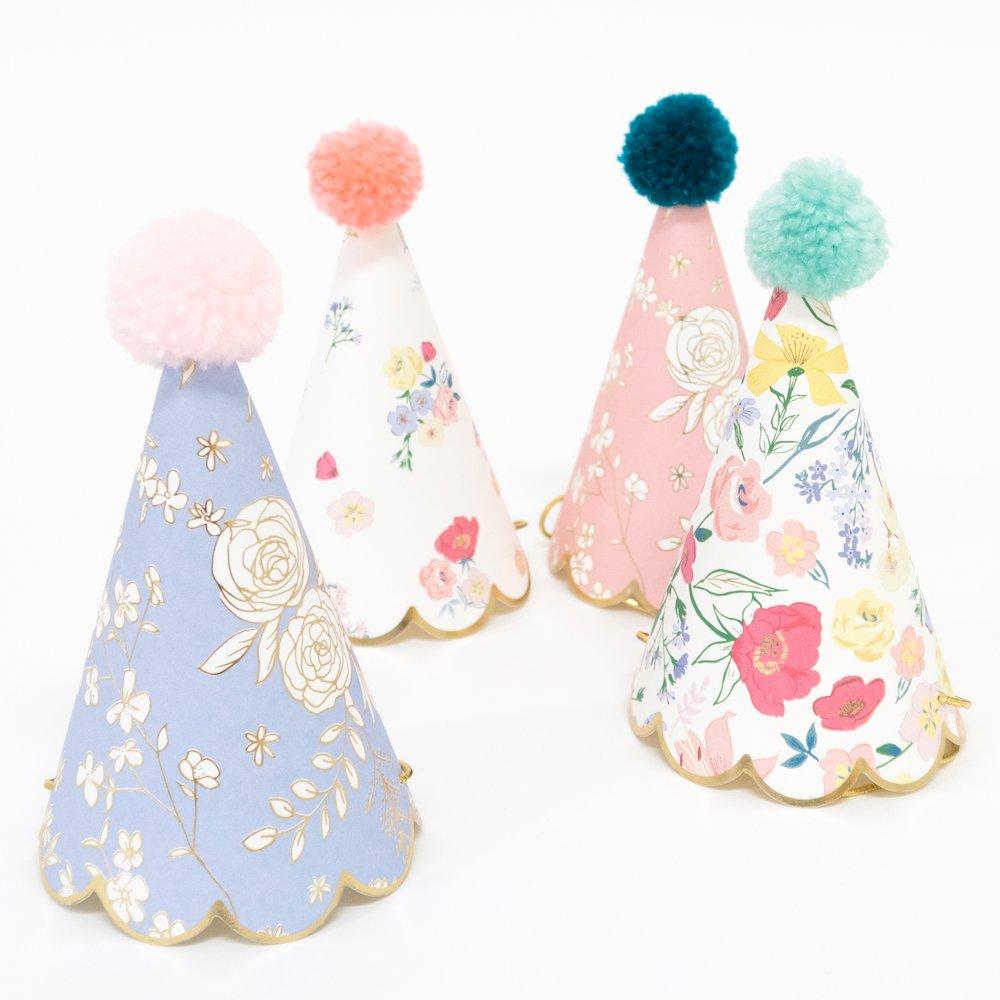 Gorrito con pompom English Garden ECO / 8 uds.