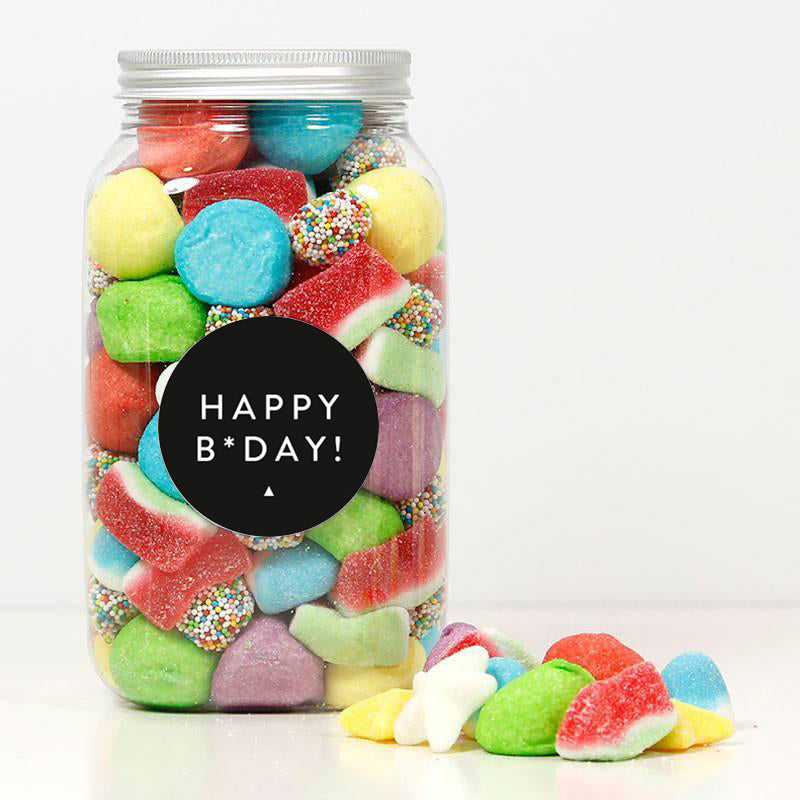 WOW BOX 18 Cumpleaños, golosinas y mensaje personalizado.