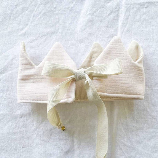 Corona de tela Rosa con cinta y cascabel