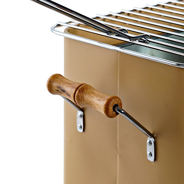 Barbacoa portátil de metal vintage