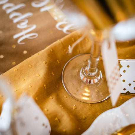 Camino de mesa plumeti mostaza