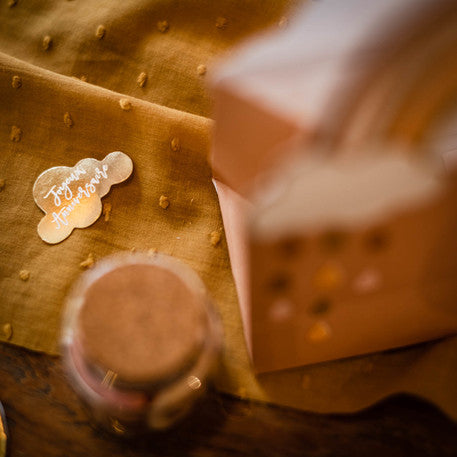 Confetti de cartón arcoíris boho / 100 uds.