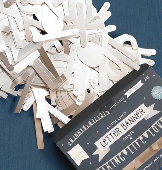 Guirnalda letras plateada