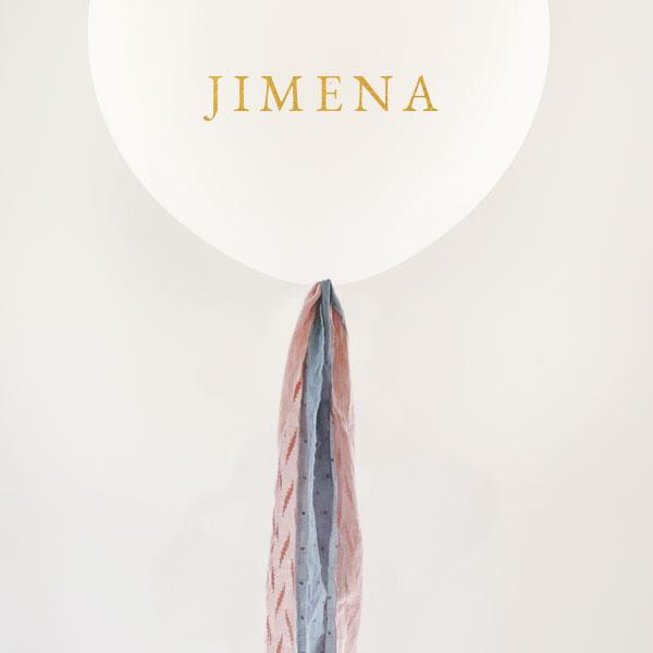 Globo L Látex Bio blanco hinchado con plumeti rosa y celeste y Lettering <br> (solo Barcelona)</br>