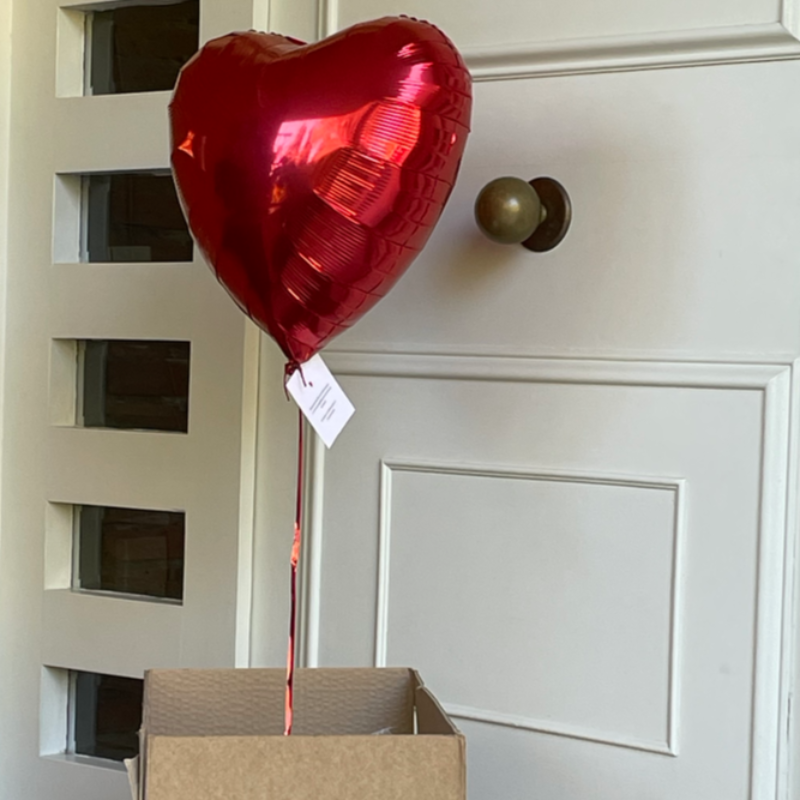 WOW BOX Globo corazón rojo, mensaje personalizado y Bote golosinas LOVE