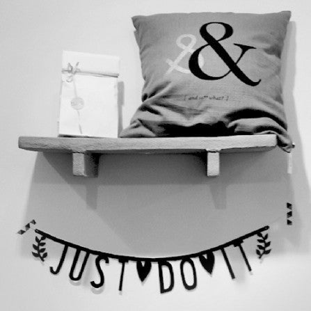 Guirnalda letras negro - La Fiesta de Olivia - 4