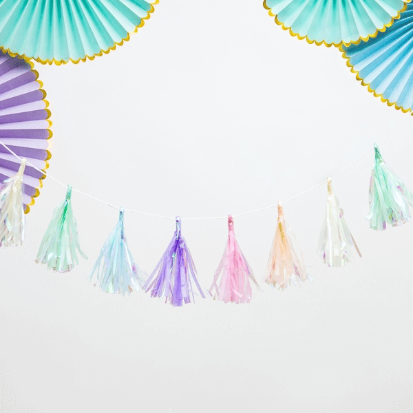Guirnalda Tassel pastel iridiscente