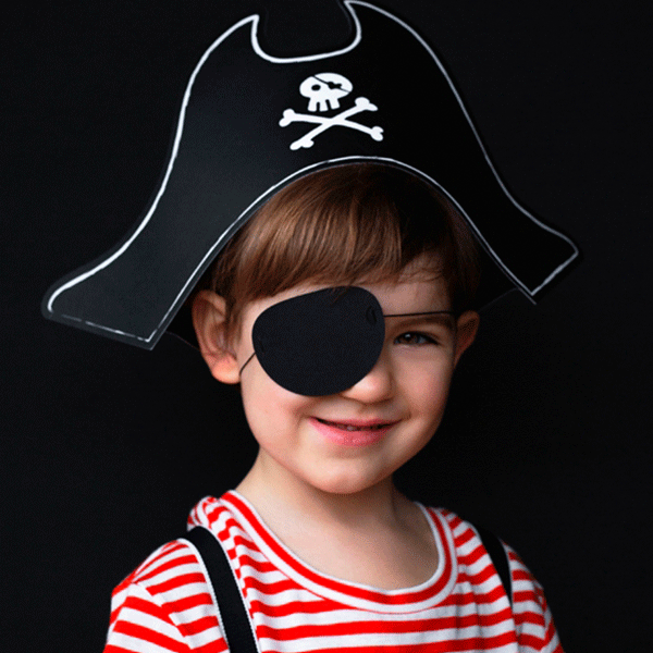 Kit gorro y parche pirata cartón